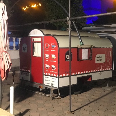 استخدام ساندویچ زن در گاری فود در تهران